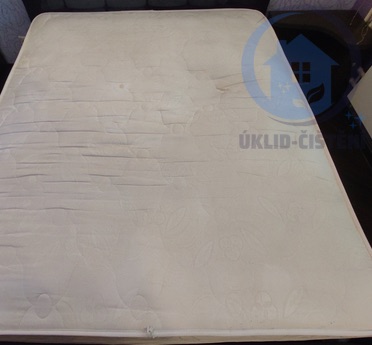 ČIŠTĚNI MATRACE (21)
