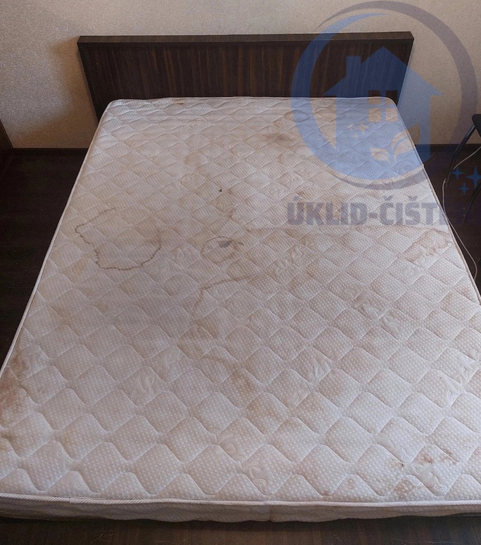 ČIŠTĚNI MATRACE (4)